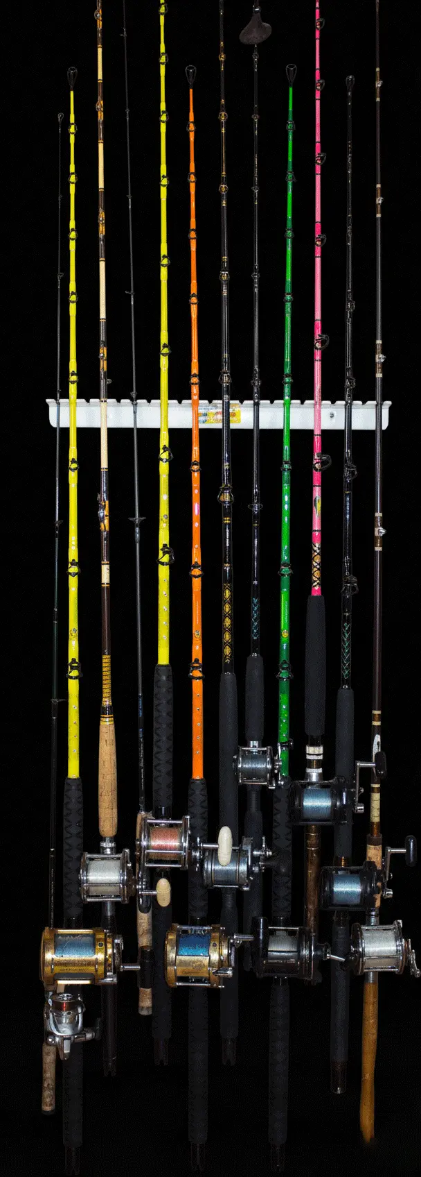 Piranha Wall-Mounted Fishing Rod Organizer (Fb022) 1