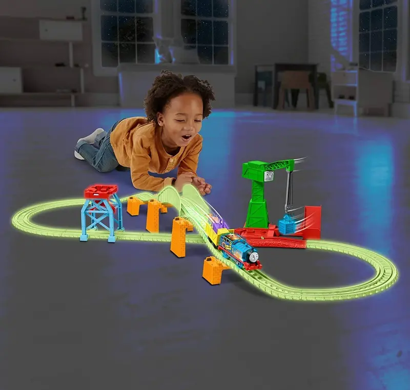 Thomas & Friends Trackmaster Hyper Glow Night Delivery Playset 1