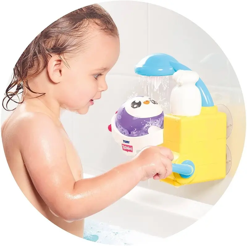 Tomy Toomies Shower & Scrub Penguin – Interactive Baby Bath Toy 1