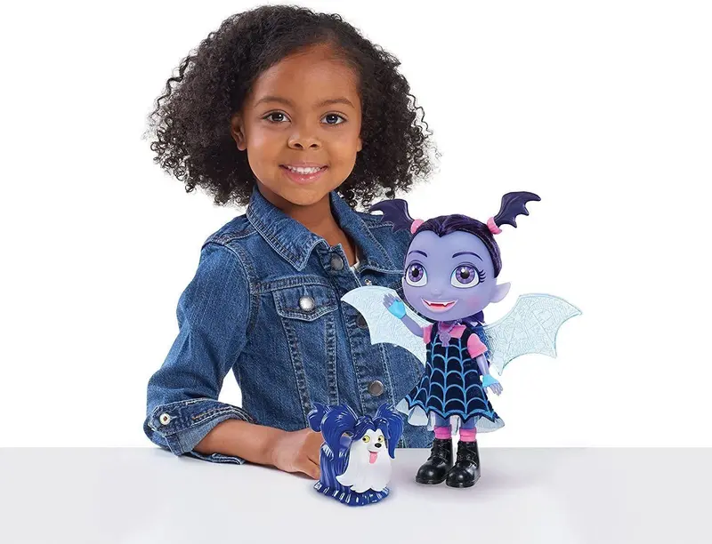 Vampirina & Wolfie Talking Figure Set – Bat-Tastic Interactive Duo 1