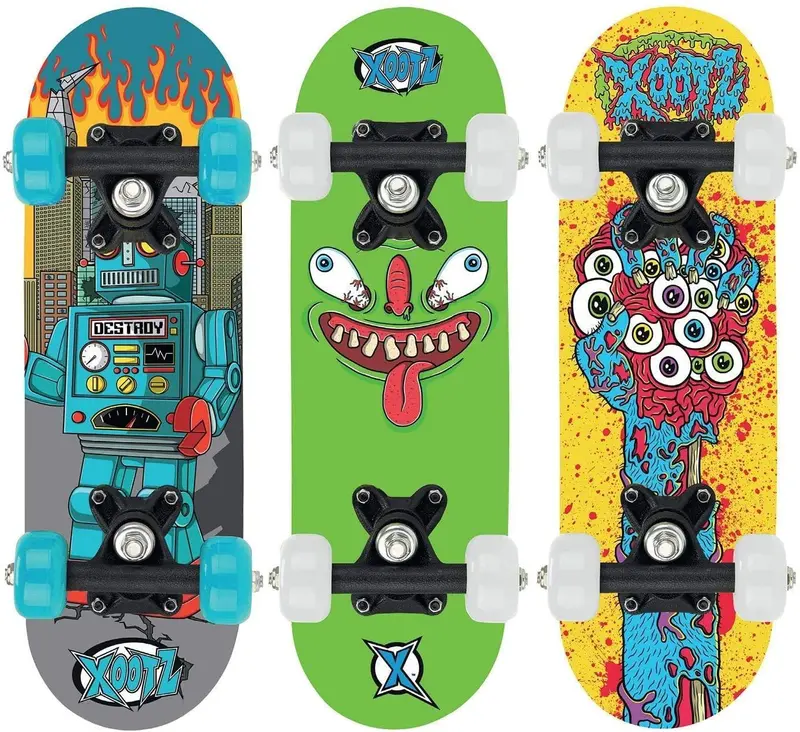 Xootz 17-Inch Mini Skateboard For Kids – Assorted Artwork 1